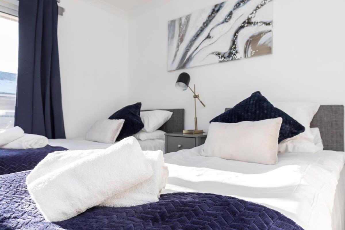 19A The Broadwalk - Cozy 1Br In The Heart Of Crawley Near Gatwick Airport Great For Contractors And Flight Crew Students Villa Kültér fotó